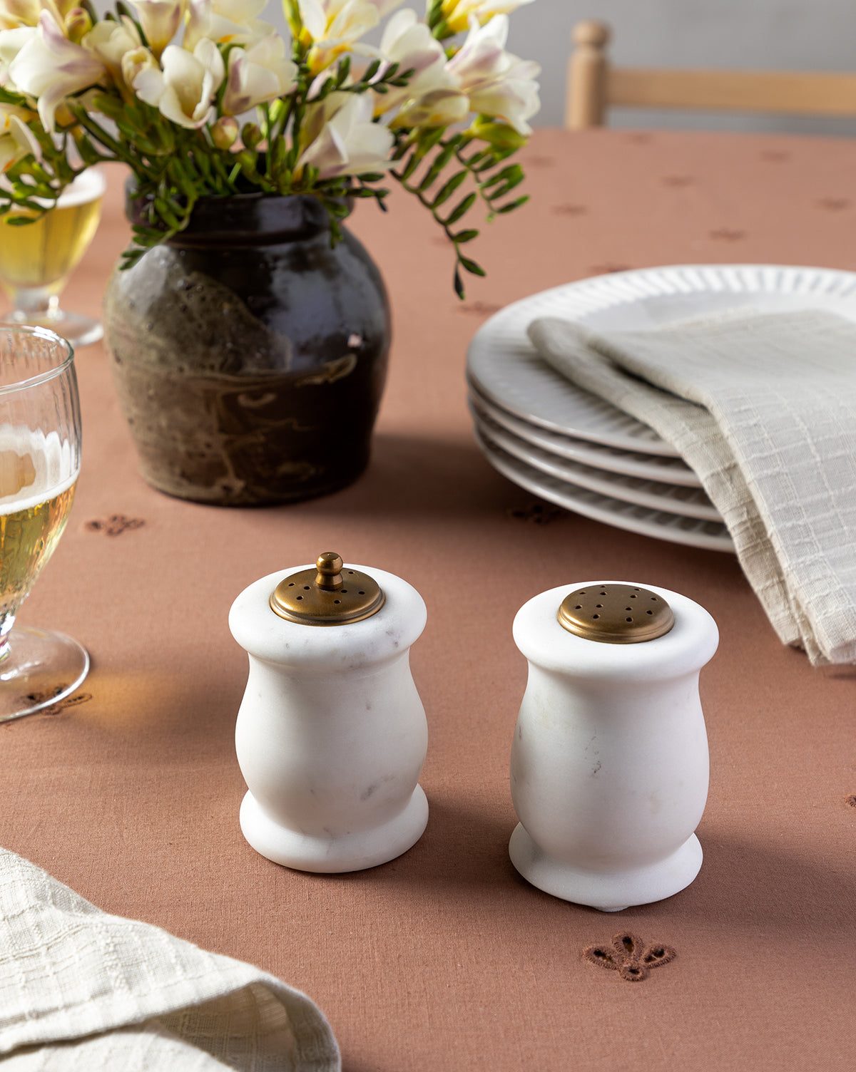 Lot de 2 salières et poivrières en marbre